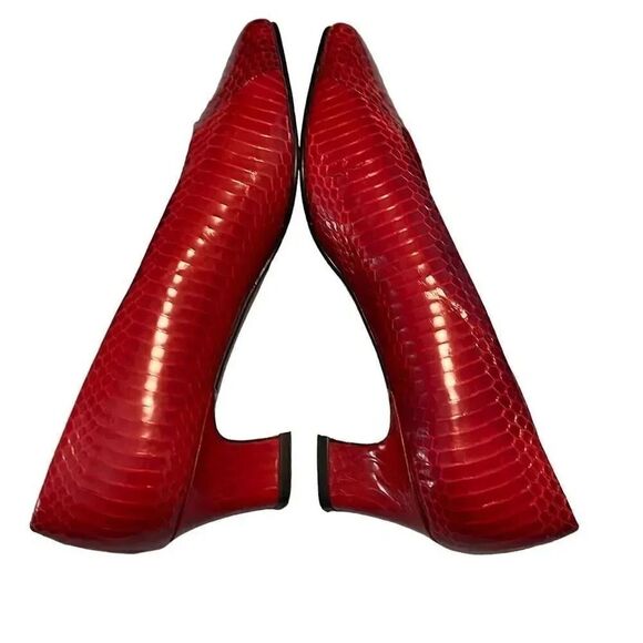 Skyelights red pumps size 7.5 - Picture 3 of 7